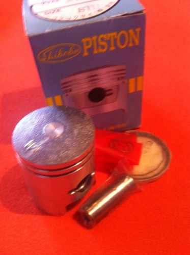 Piston complete set with - , bolts